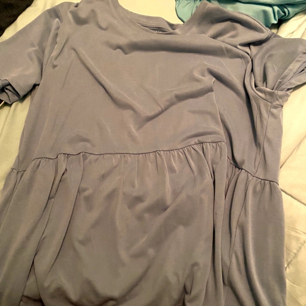 blue american eagle shirt